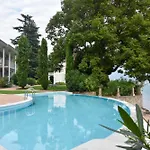 Cozy On The Lake, With Pool, Terrace And Free Parking - Casa Felice *
