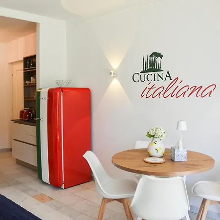Cozy On The Lake, With Pool, Terrace And Free Parking - Casa Felice